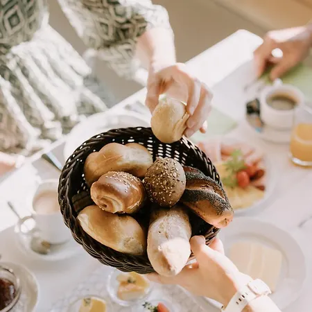 Penzion Haus Alpenrose 3*